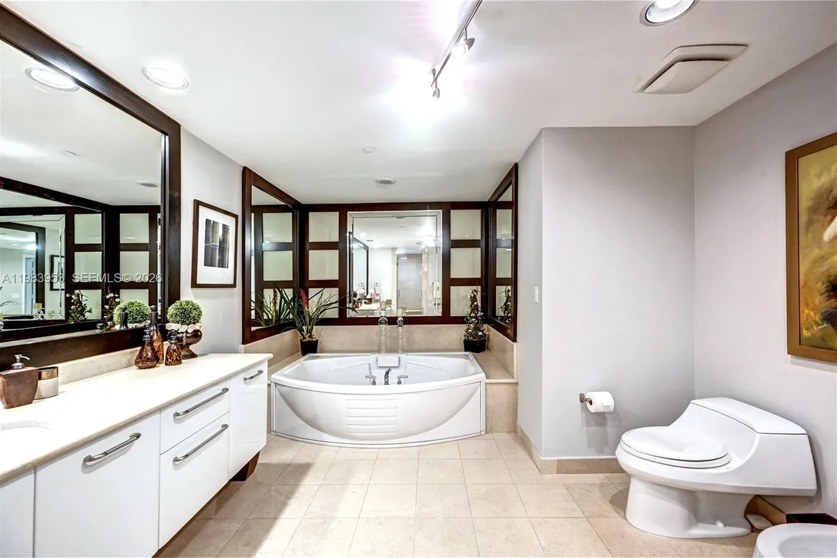 3101 S Ocean Dr # 3203, Hollywood FL 33019