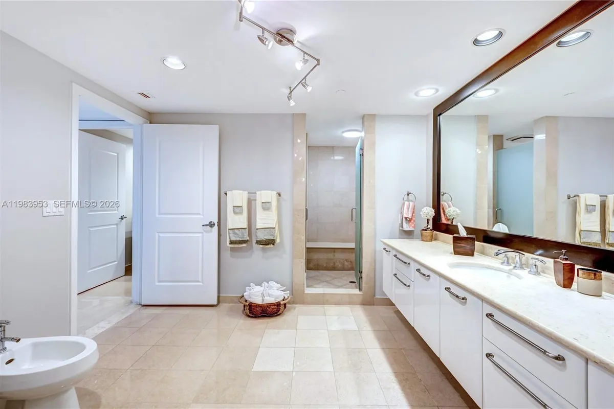 3101 S Ocean Dr # 3203, Hollywood FL 33019