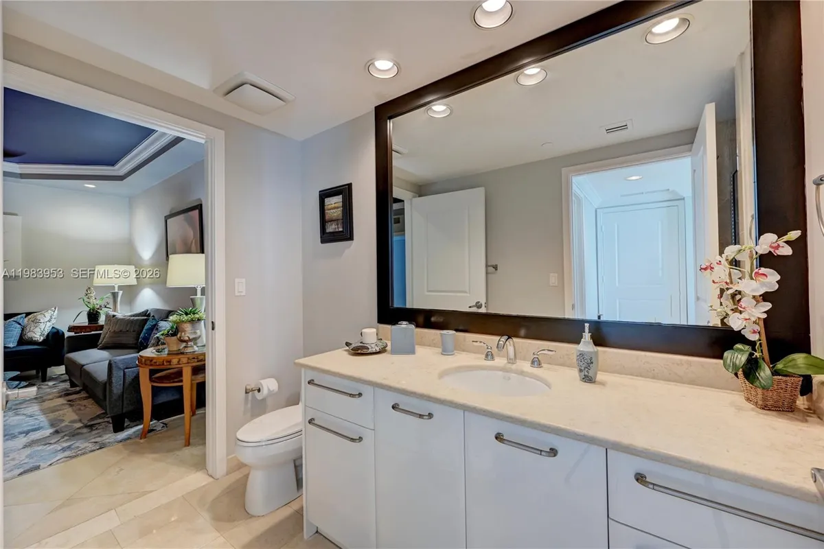 3101 S Ocean Dr # 3203, Hollywood FL 33019