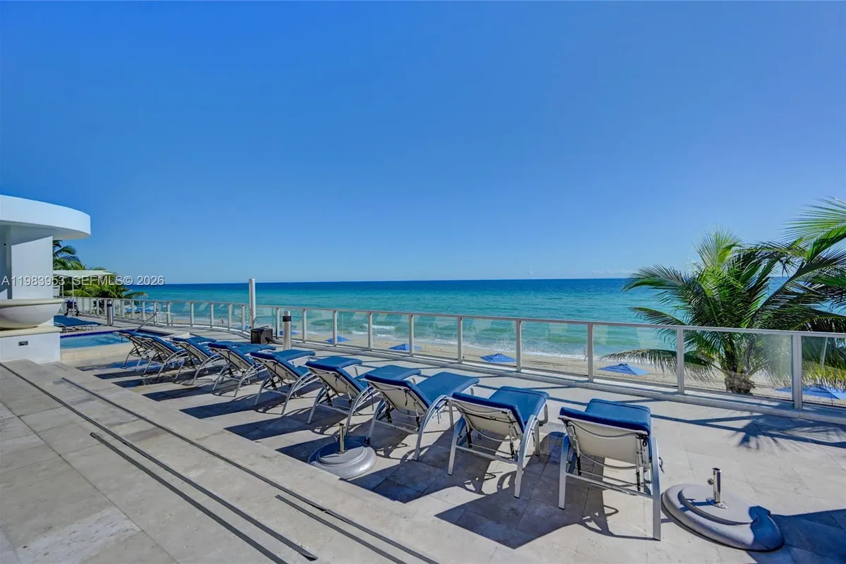 3101 S Ocean Dr # 3203, Hollywood FL 33019