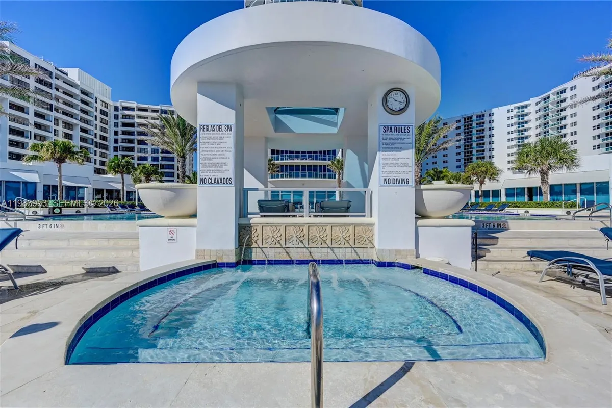 3101 S Ocean Dr # 3203, Hollywood FL 33019