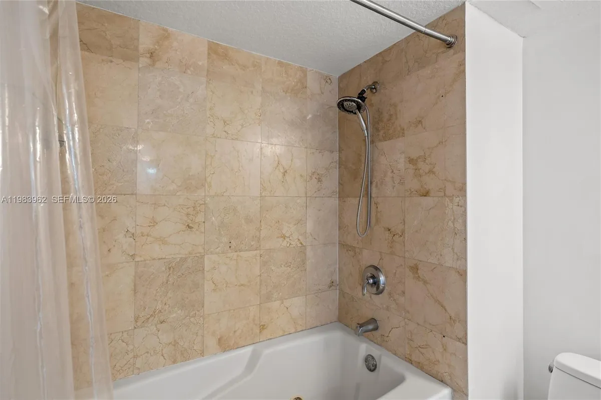 1800 N Bayshore Dr # 1208, Miami FL 33132