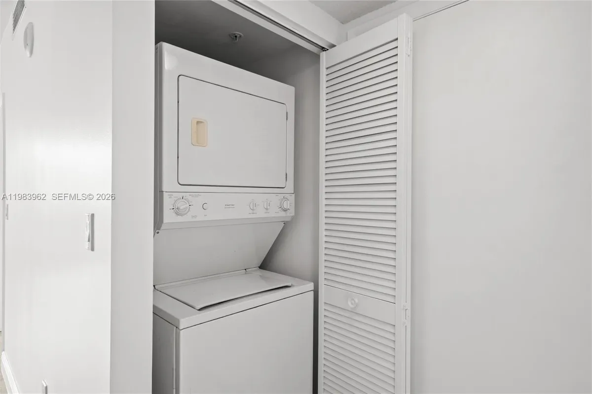 1800 N Bayshore Dr # 1208, Miami FL 33132