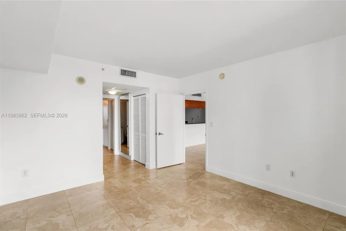 1800 N Bayshore Dr # 1208, Miami FL 33132
