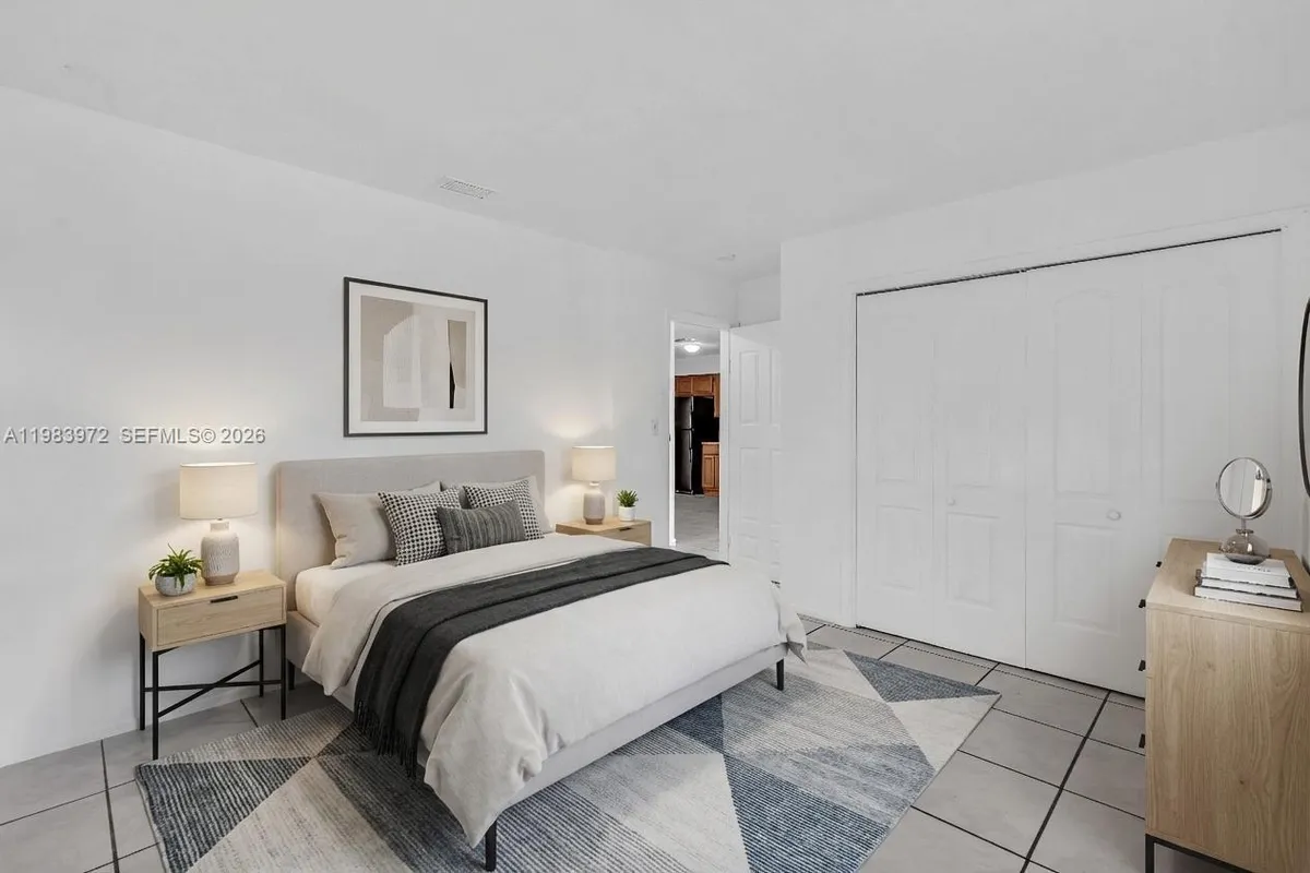 5441 NW 17th Ct, Lauderhill FL 33313