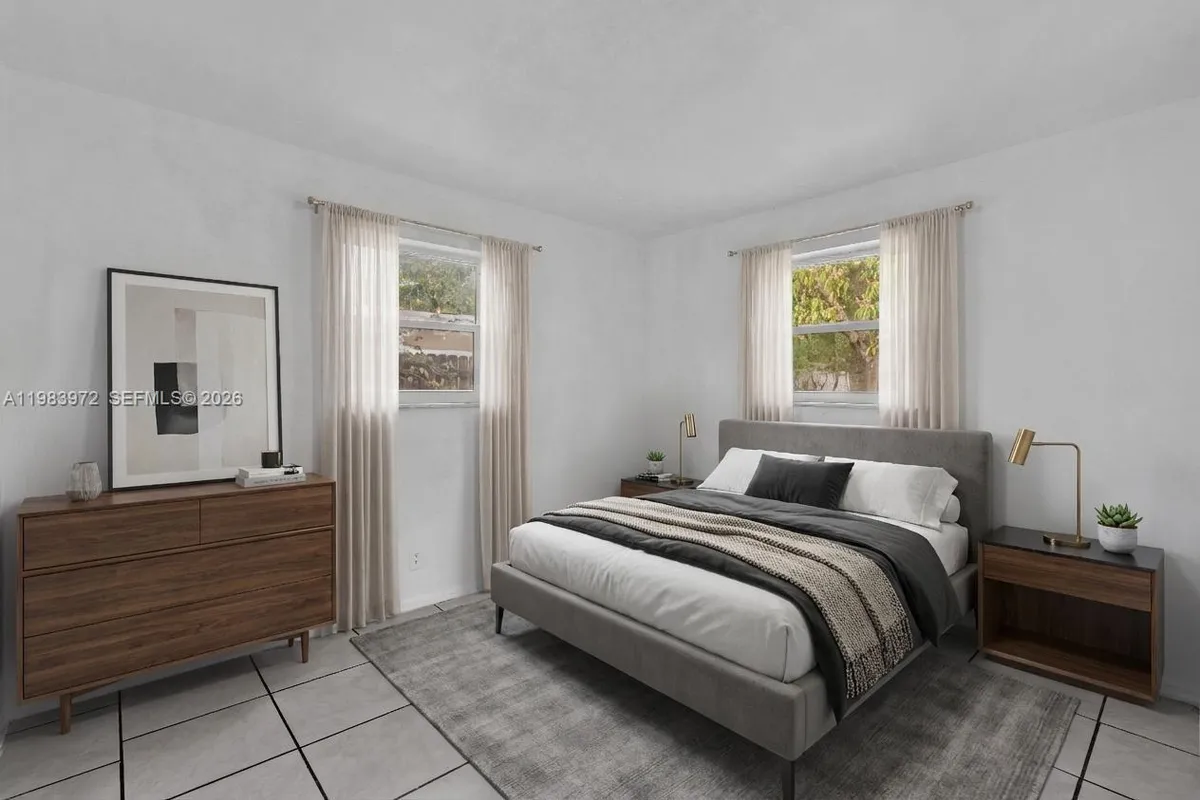 5441 NW 17th Ct, Lauderhill FL 33313