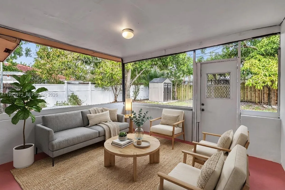 5441 NW 17th Ct, Lauderhill FL 33313