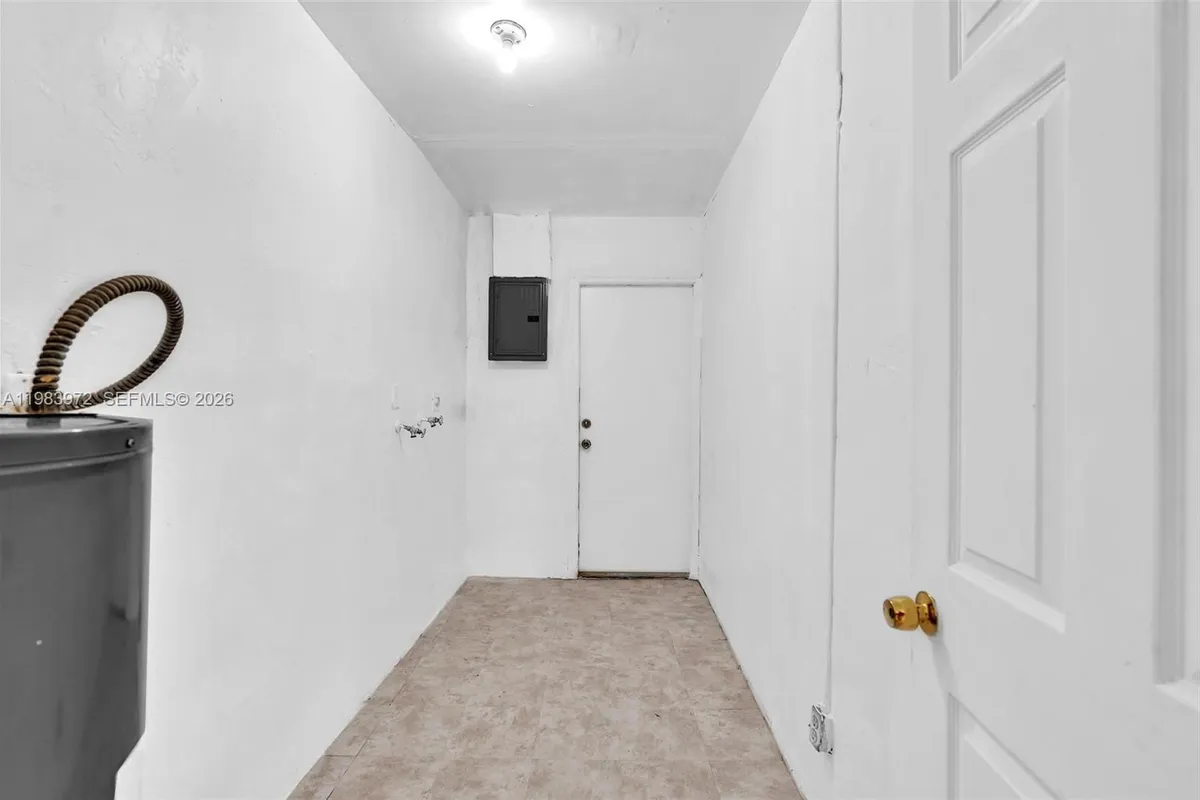 5441 NW 17th Ct, Lauderhill FL 33313