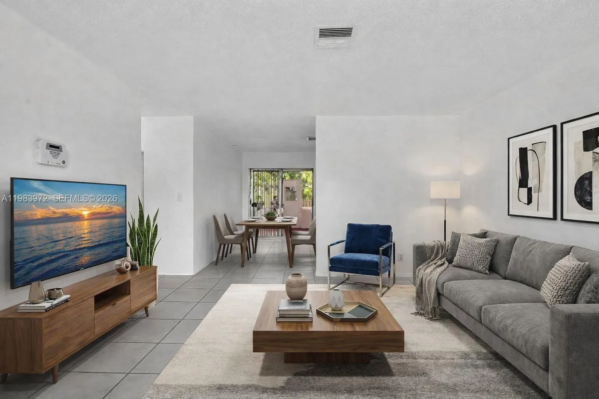 5441 NW 17th Ct, Lauderhill FL 33313