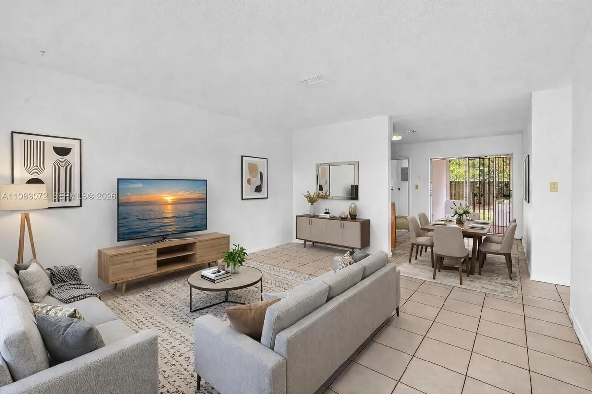 5441 NW 17th Ct, Lauderhill FL 33313