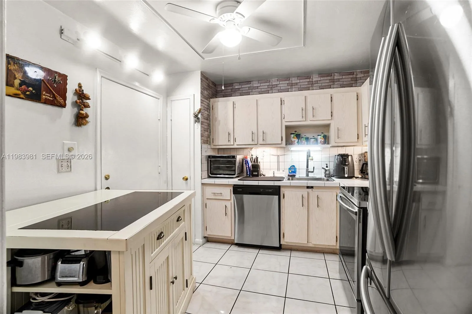 4851 NW 21st St # 107, Lauderhill FL 33313