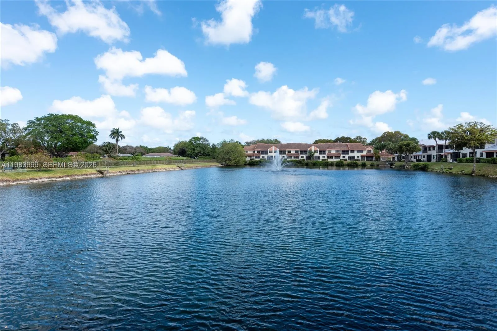 3212 Arbor Ln # 2407, Hollywood FL 33021