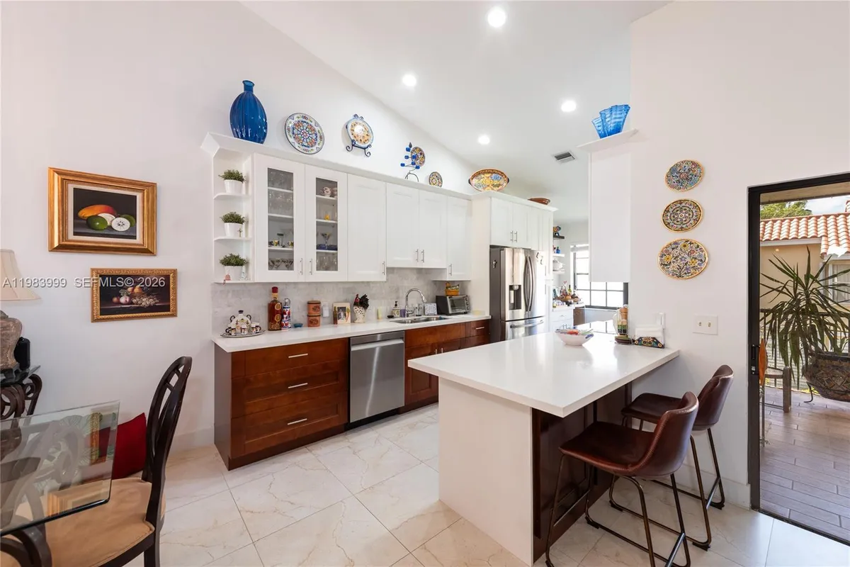 3212 Arbor Ln # 2407, Hollywood FL 33021