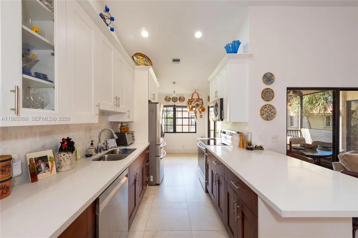 3212 Arbor Ln # 2407, Hollywood FL 33021