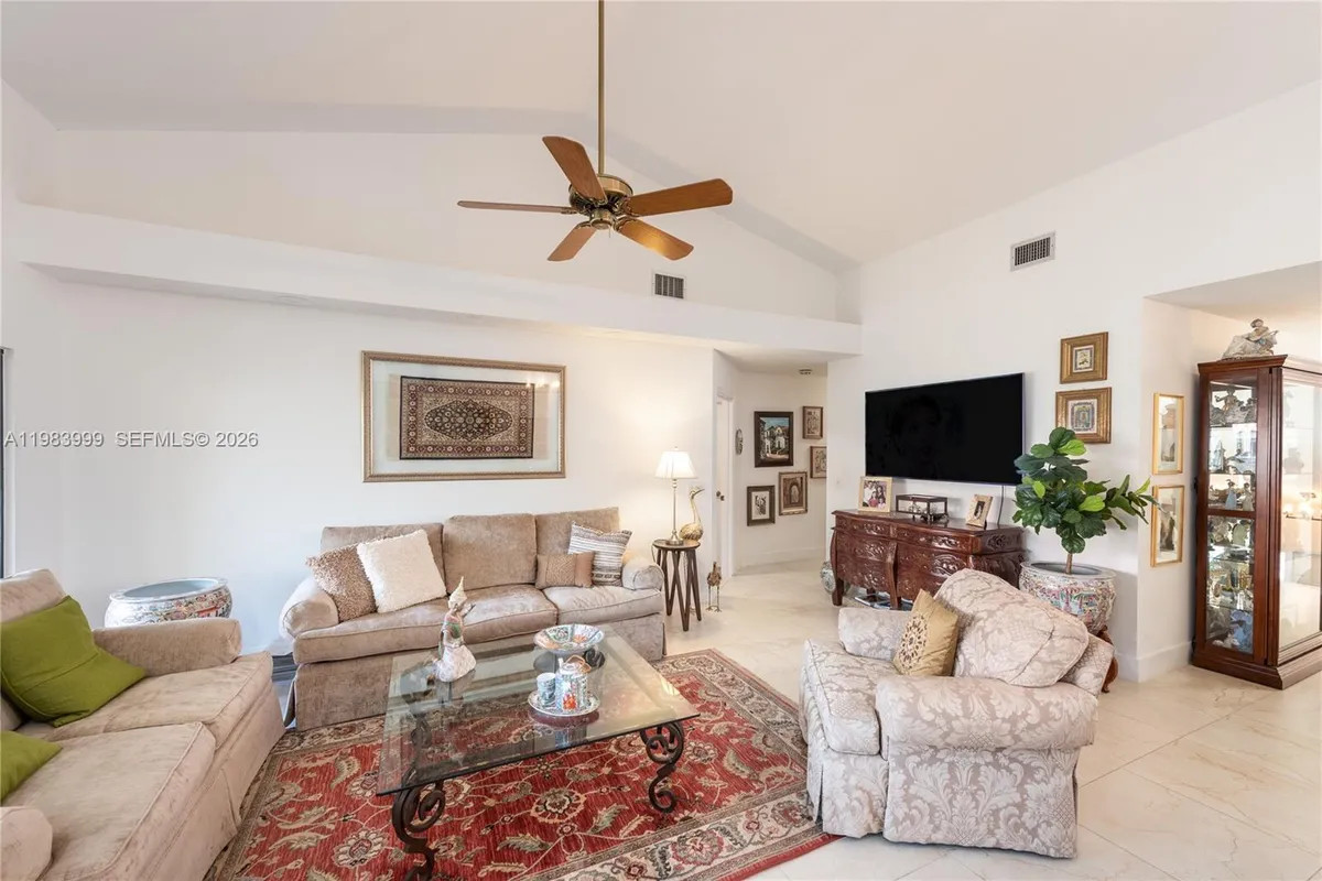 3212 Arbor Ln # 2407, Hollywood FL 33021