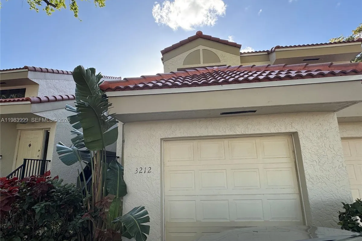 3212 Arbor Ln # 2407, Hollywood FL 33021