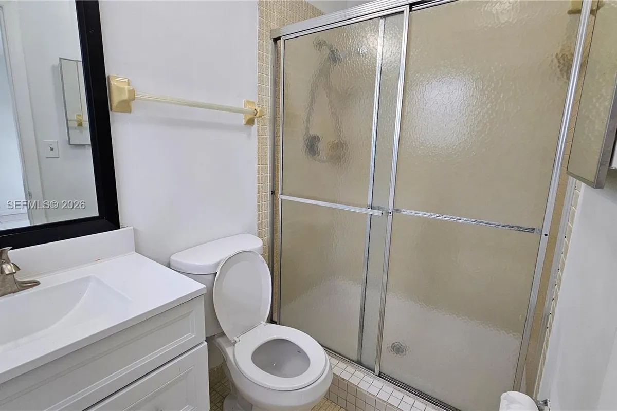 12320 SW 105th St, Miami FL 33186