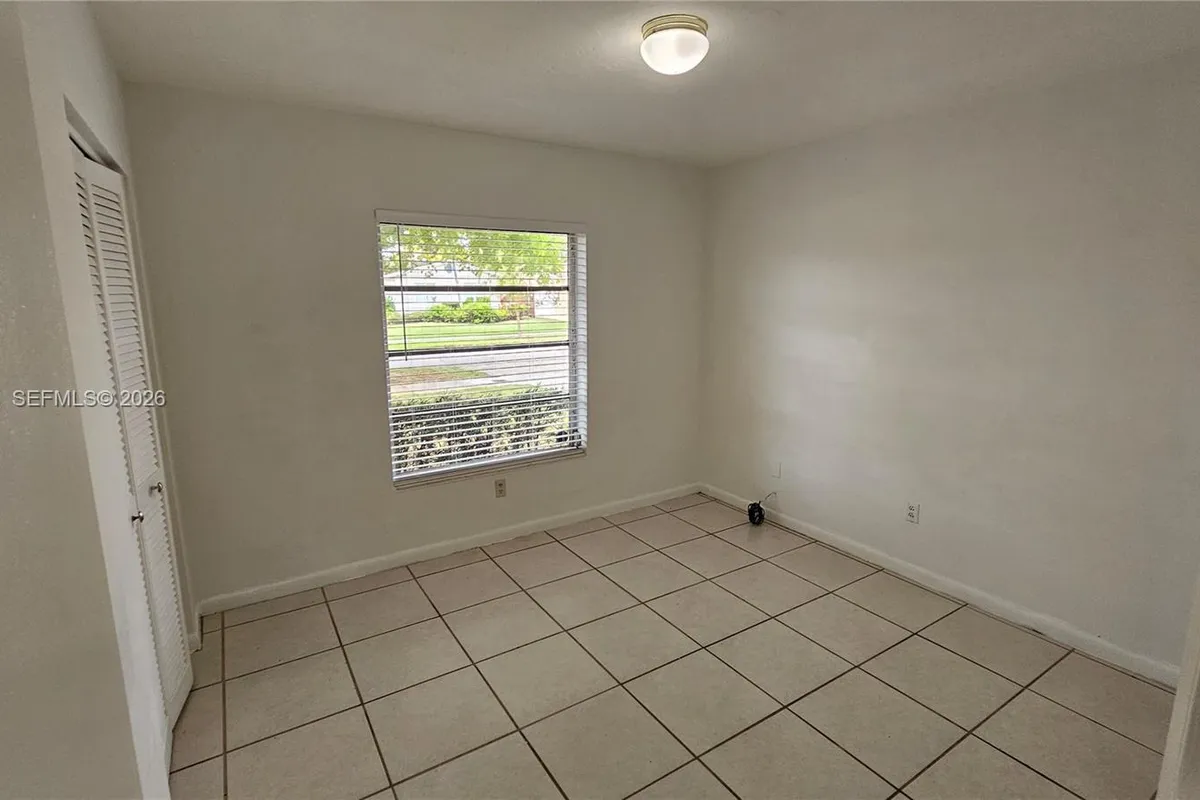 12320 SW 105th St, Miami FL 33186