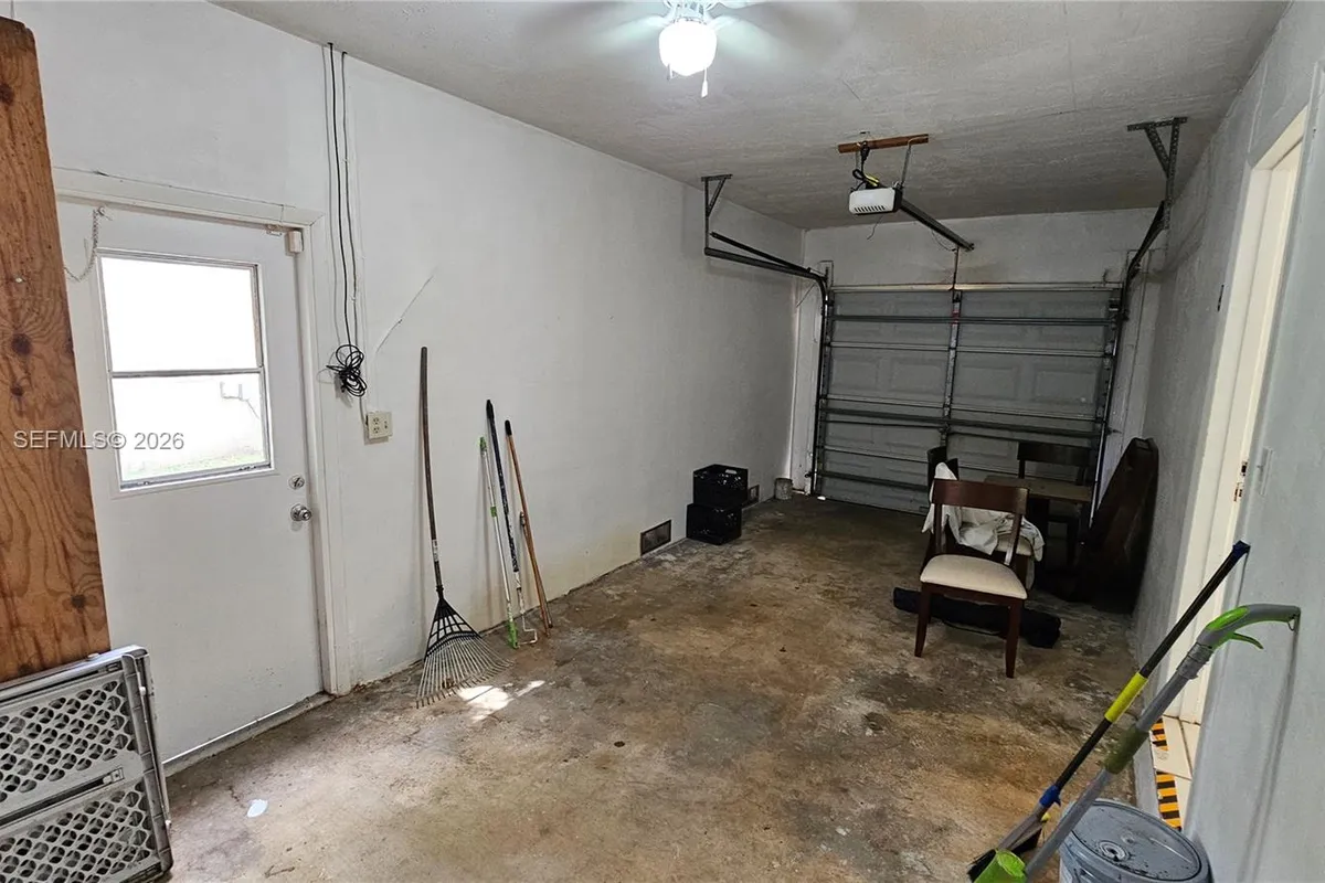 12320 SW 105th St, Miami FL 33186