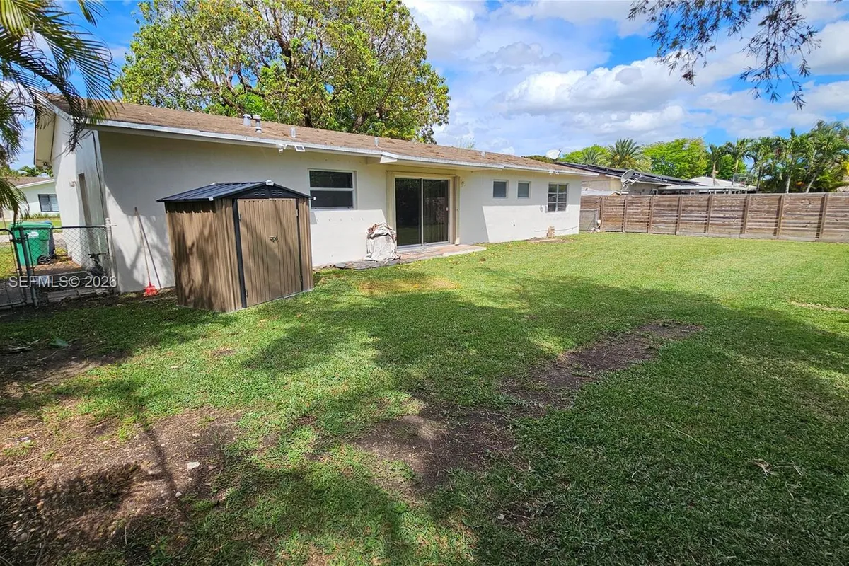 12320 SW 105th St, Miami FL 33186