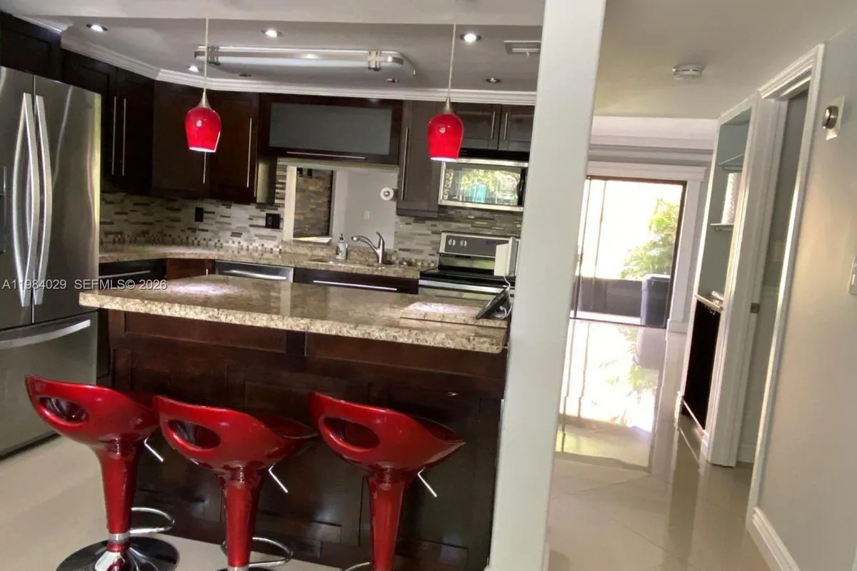 3282 N Pine Island Rd # 301, Sunrise FL 33351