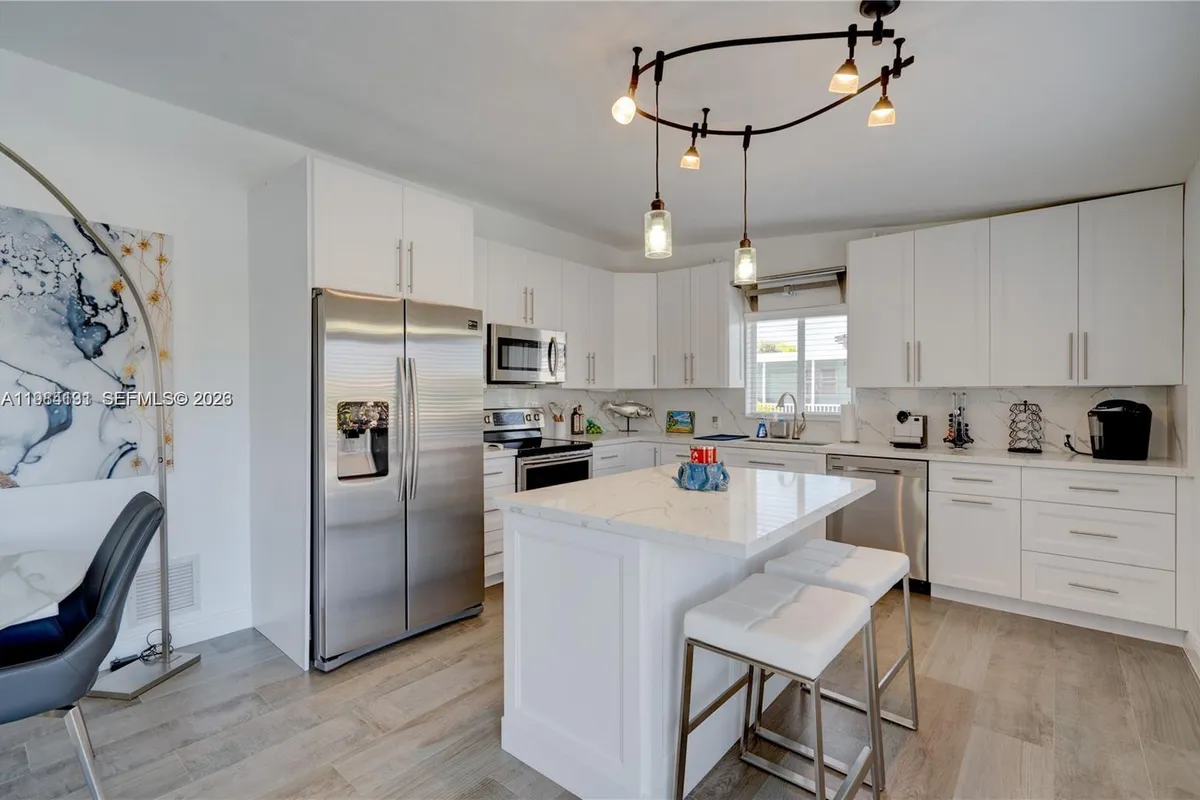 48 S Andros Rd, Key Largo FL 33037