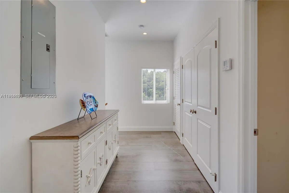 48 S Andros Rd, Key Largo FL 33037