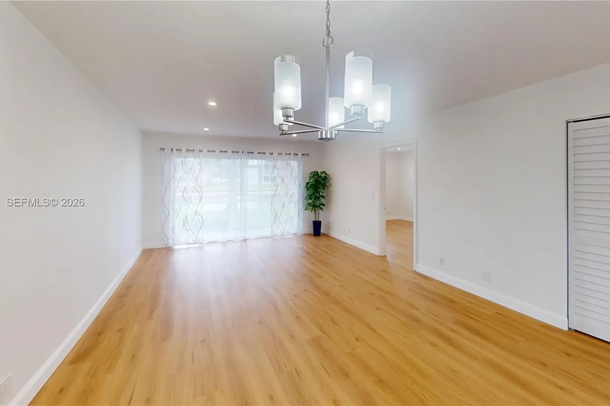 8846 W Mcnab Rd # 106, Tamarac FL 33321