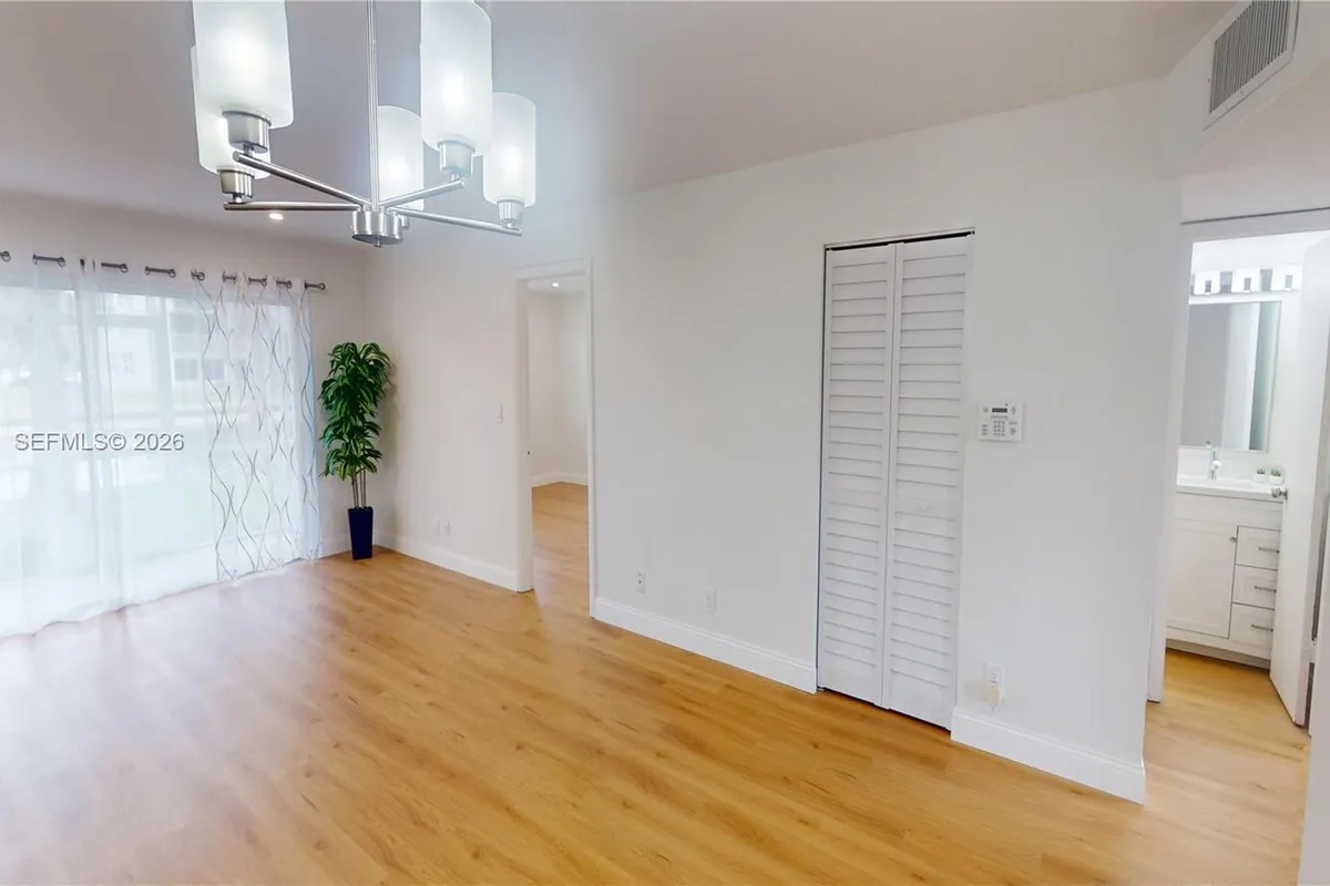 8846 W Mcnab Rd # 106, Tamarac FL 33321