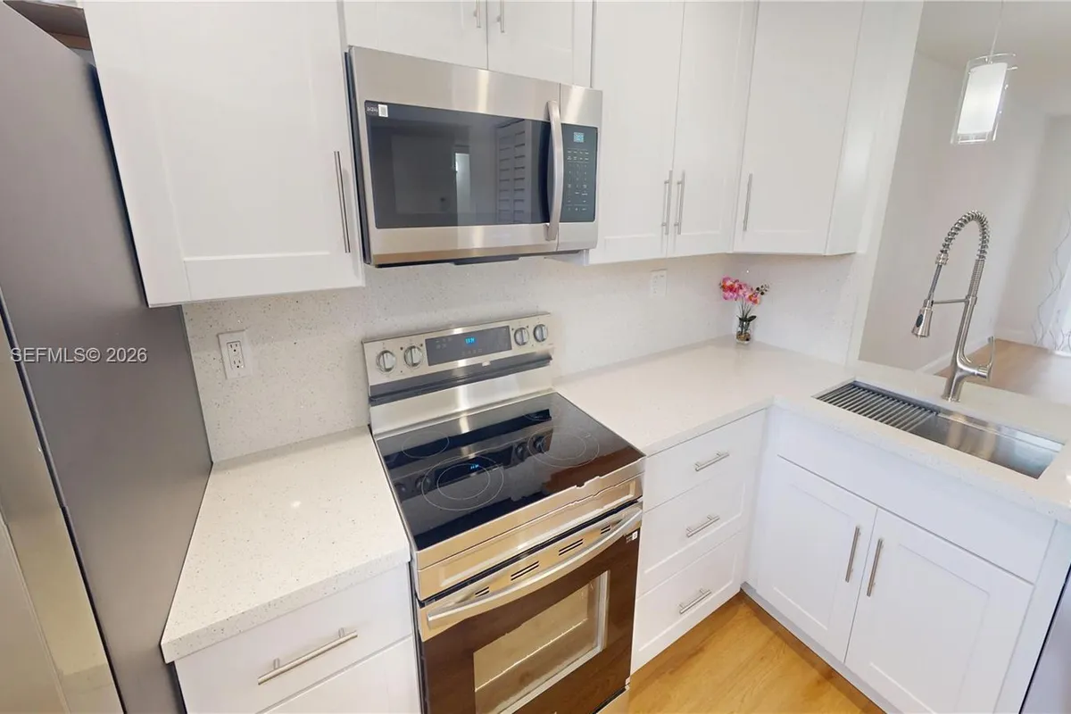 8846 W Mcnab Rd # 106, Tamarac FL 33321