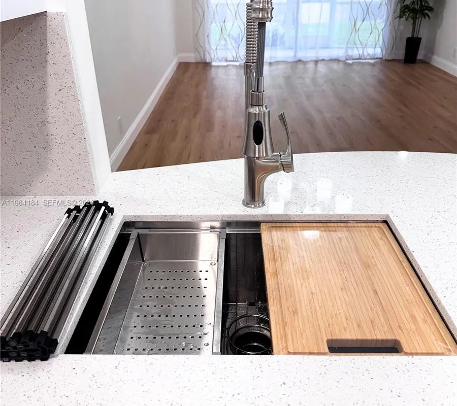 8846 W Mcnab Rd # 106, Tamarac FL 33321