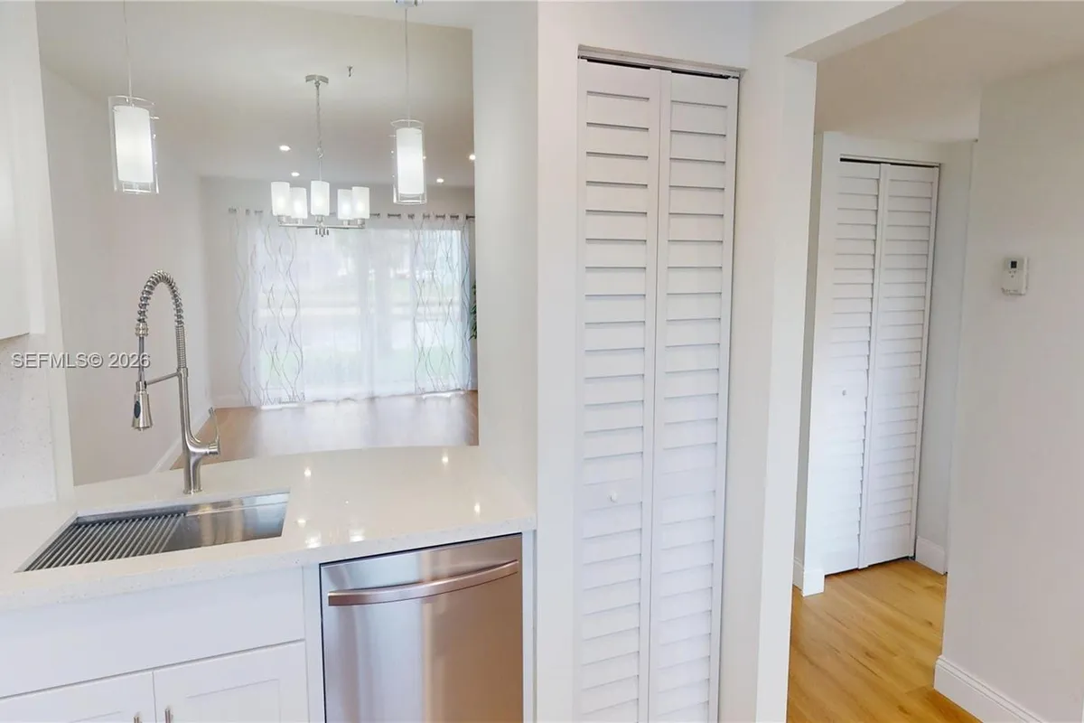 8846 W Mcnab Rd # 106, Tamarac FL 33321