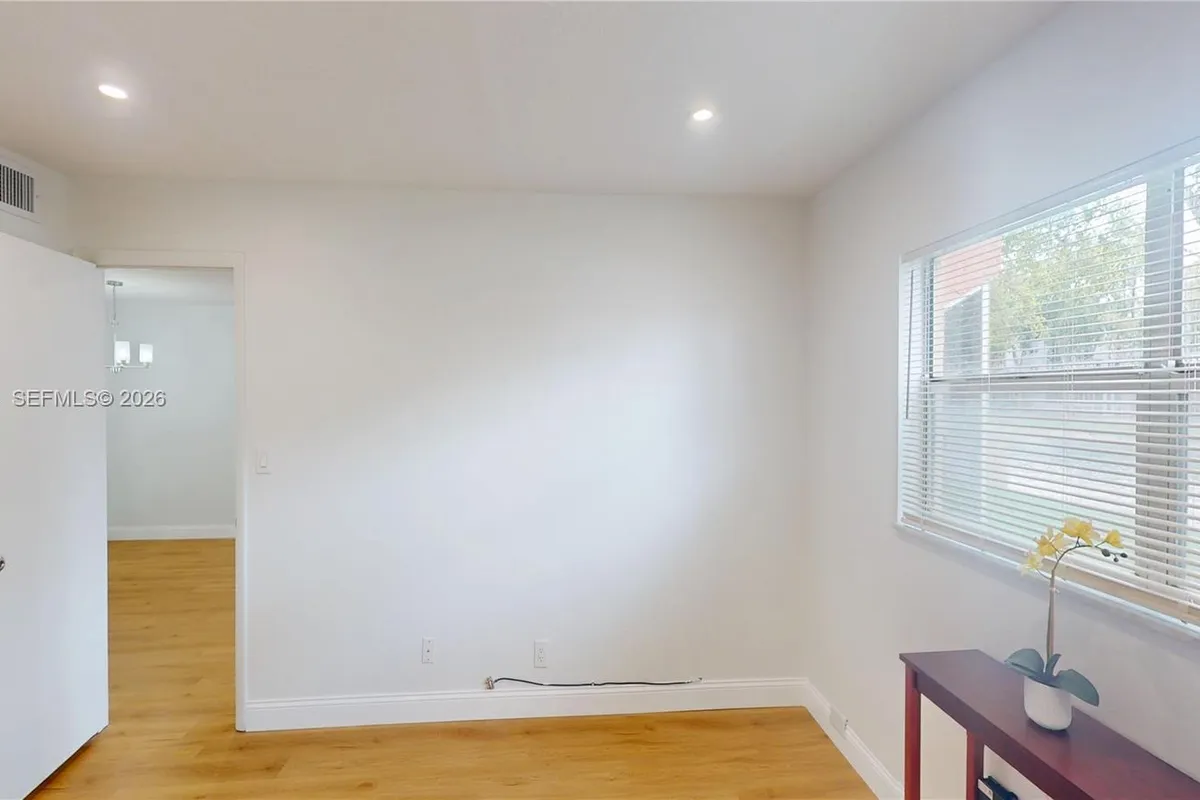 8846 W Mcnab Rd # 106, Tamarac FL 33321