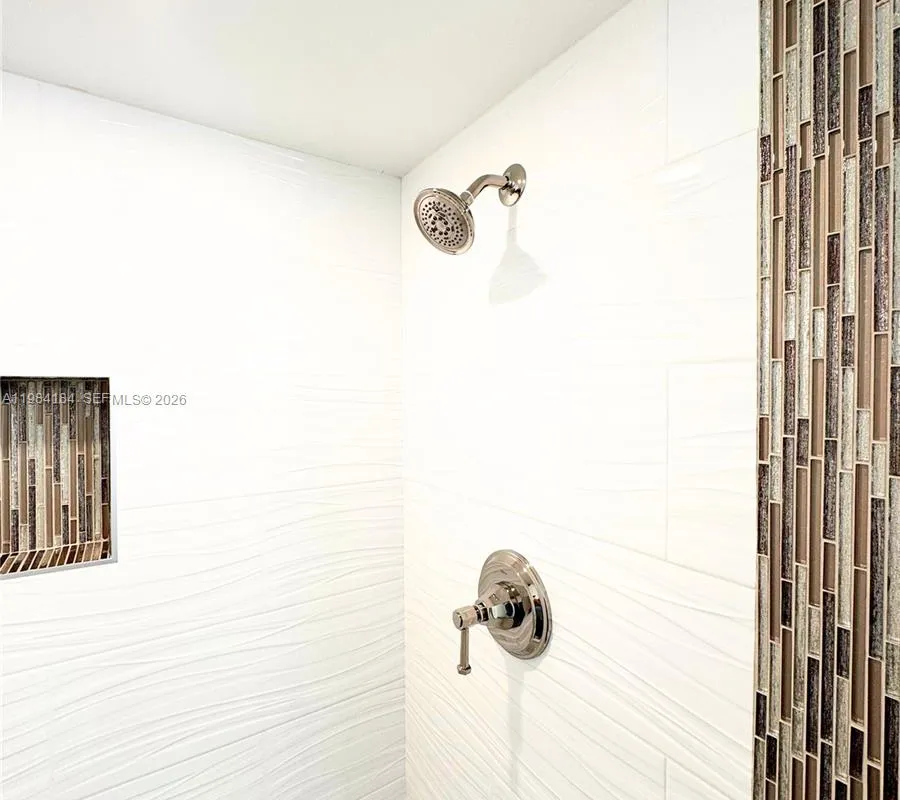 8846 W Mcnab Rd # 106, Tamarac FL 33321