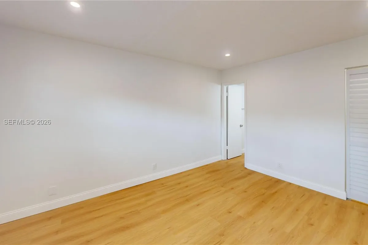 8846 W Mcnab Rd # 106, Tamarac FL 33321