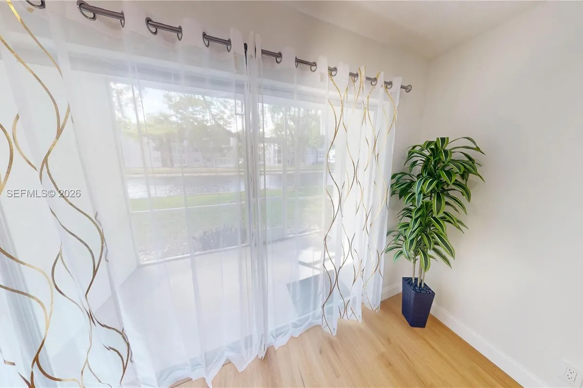 8846 W Mcnab Rd # 106, Tamarac FL 33321