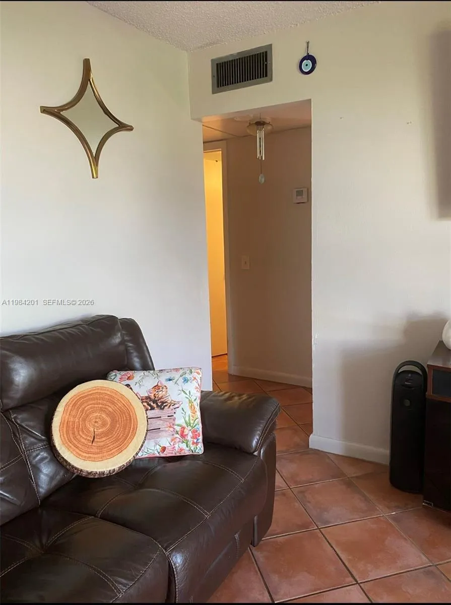 1801 S Treasure Dr # 414, North Bay Village FL 33141