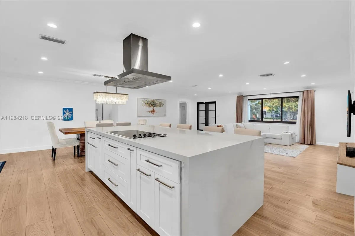 3909 Adams St, Hollywood FL 33021