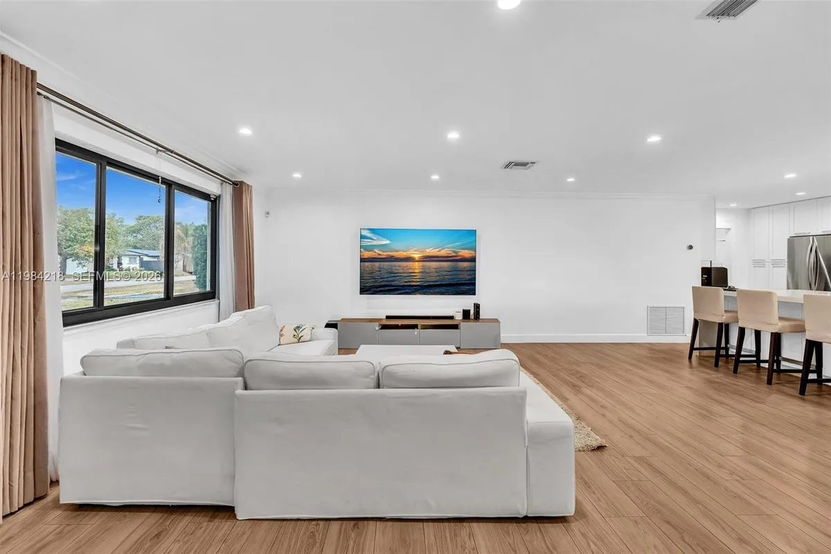 3909 Adams St, Hollywood FL 33021