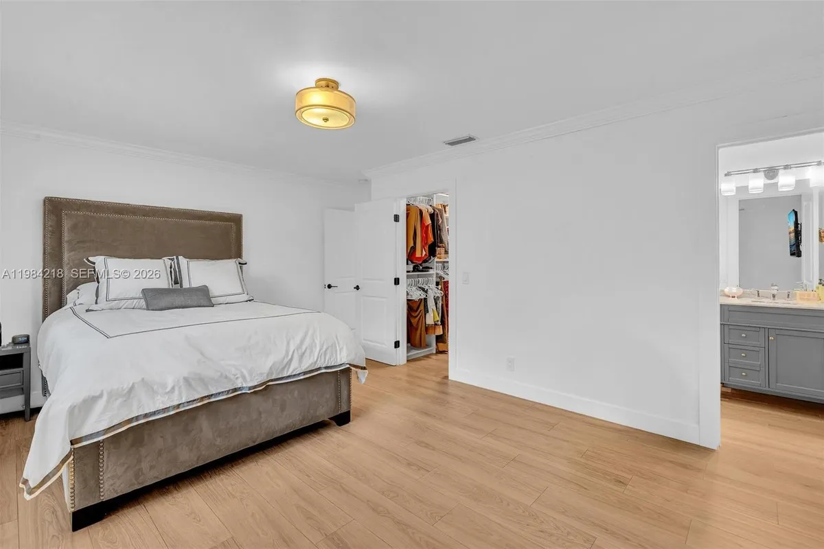 3909 Adams St, Hollywood FL 33021