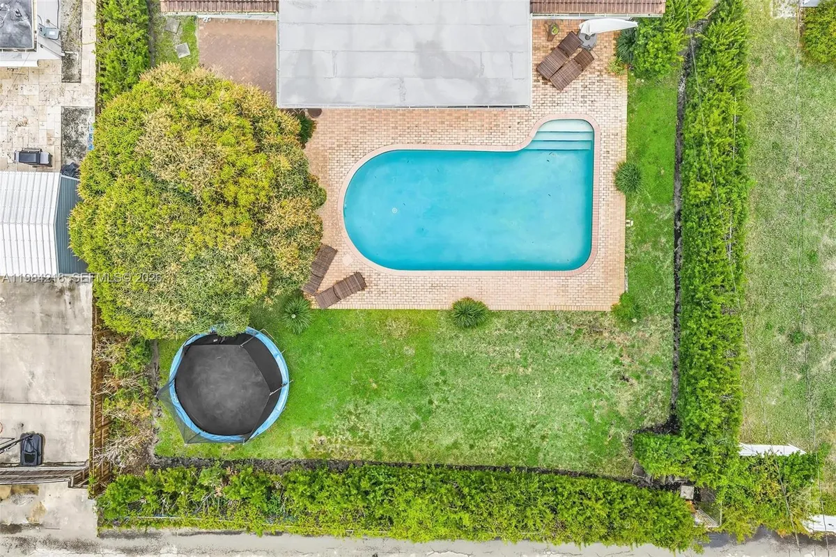 3909 Adams St, Hollywood FL 33021