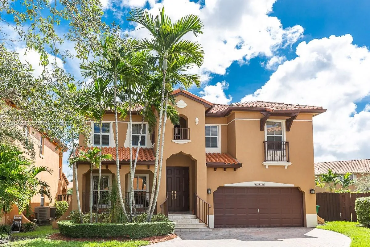 15226 SW 29th Ter, Miami FL 33185