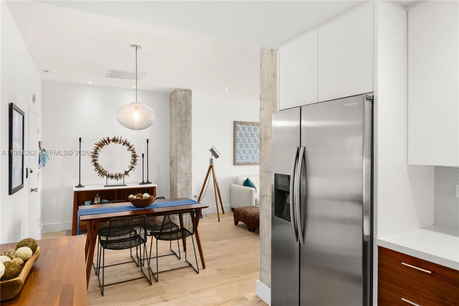 5555 Collins Ave # 17J, Miami Beach FL 33140