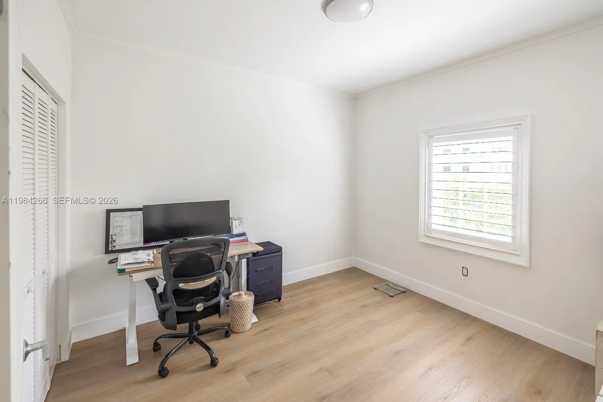 261 Navarre Ave # 1, Coral Gables FL 33134