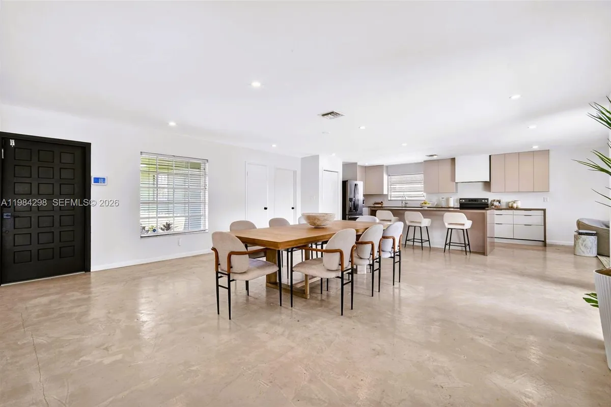 1119 N 46th Ter, Hollywood FL 33021