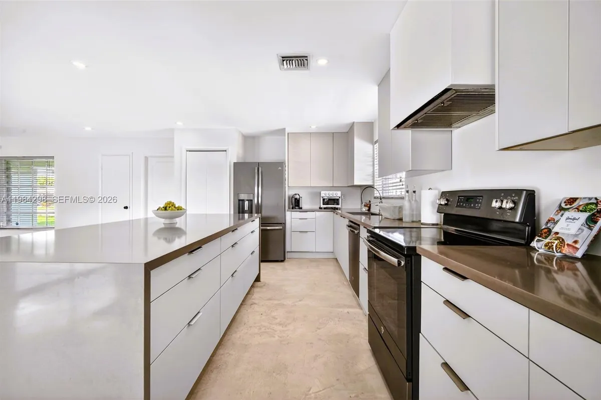 1119 N 46th Ter, Hollywood FL 33021