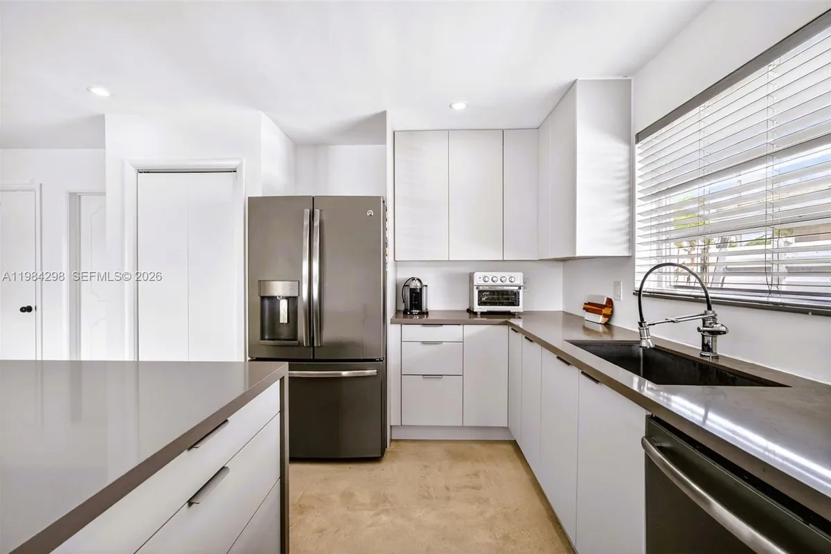 1119 N 46th Ter, Hollywood FL 33021