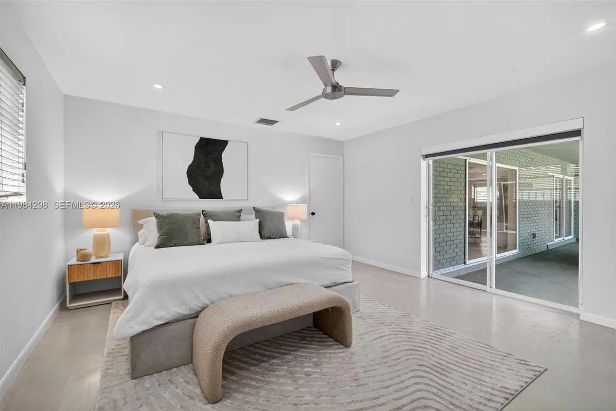 1119 N 46th Ter, Hollywood FL 33021