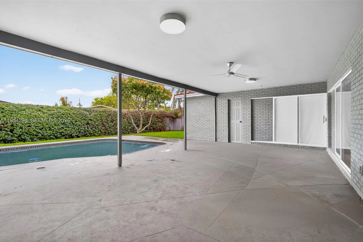 1119 N 46th Ter, Hollywood FL 33021