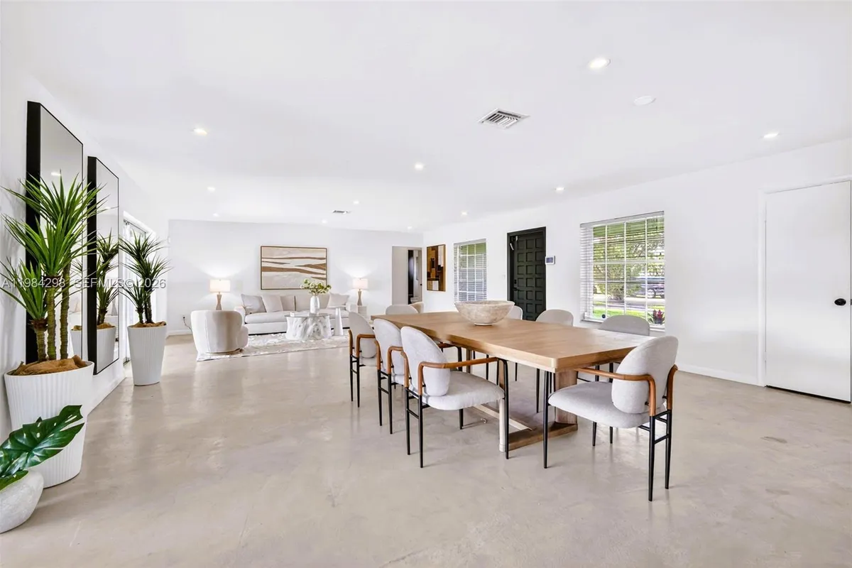 1119 N 46th Ter, Hollywood FL 33021